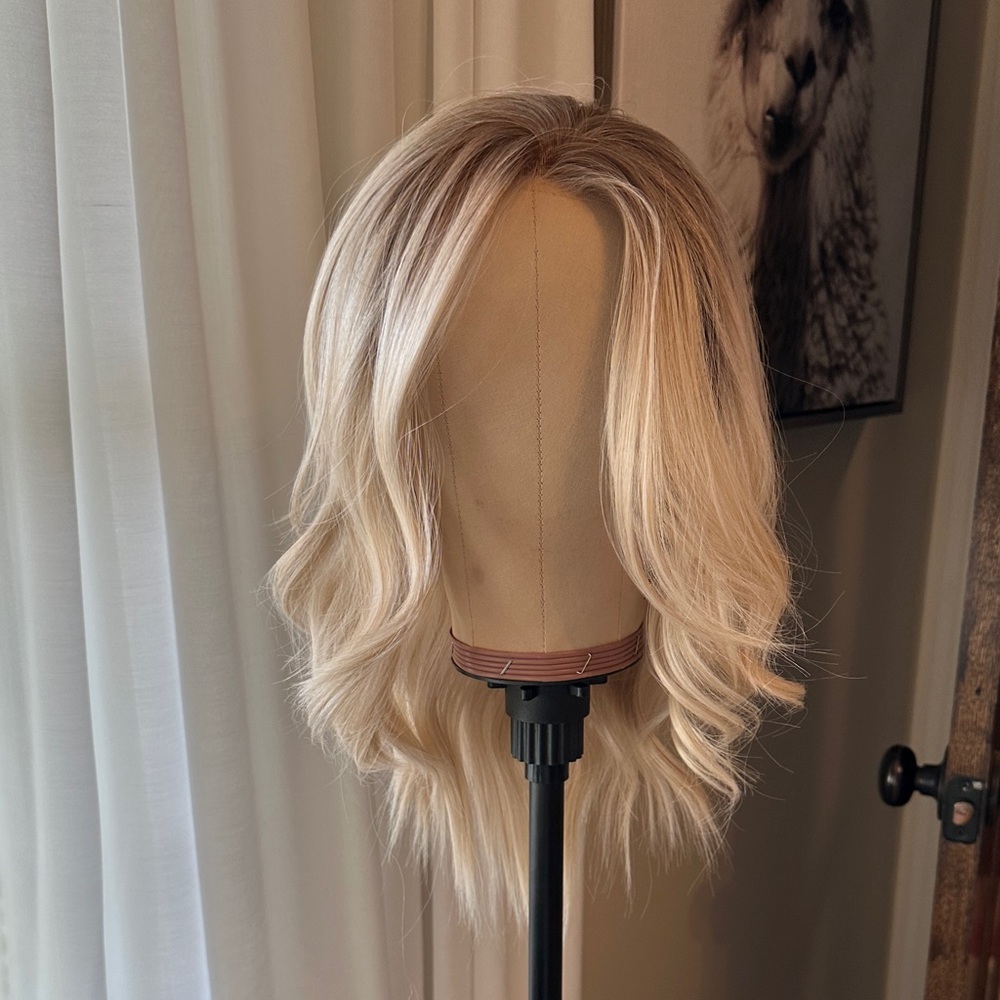Chelsey Smith Crowns Oakley Blonde wig